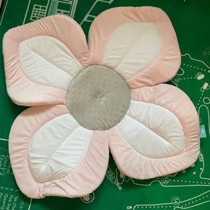 Bath flower for baby